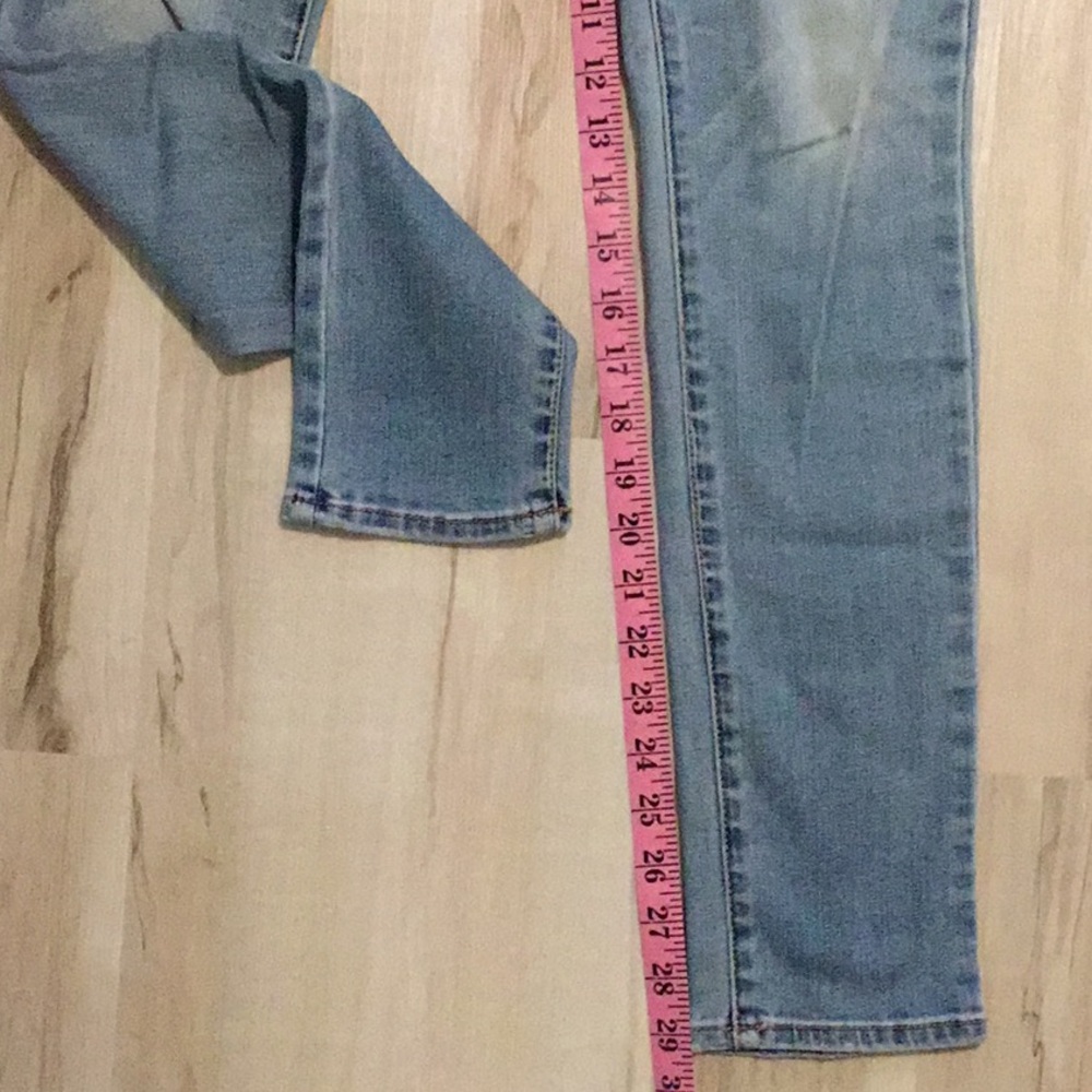 American Eagle Jeans - Picture 7 of 8
